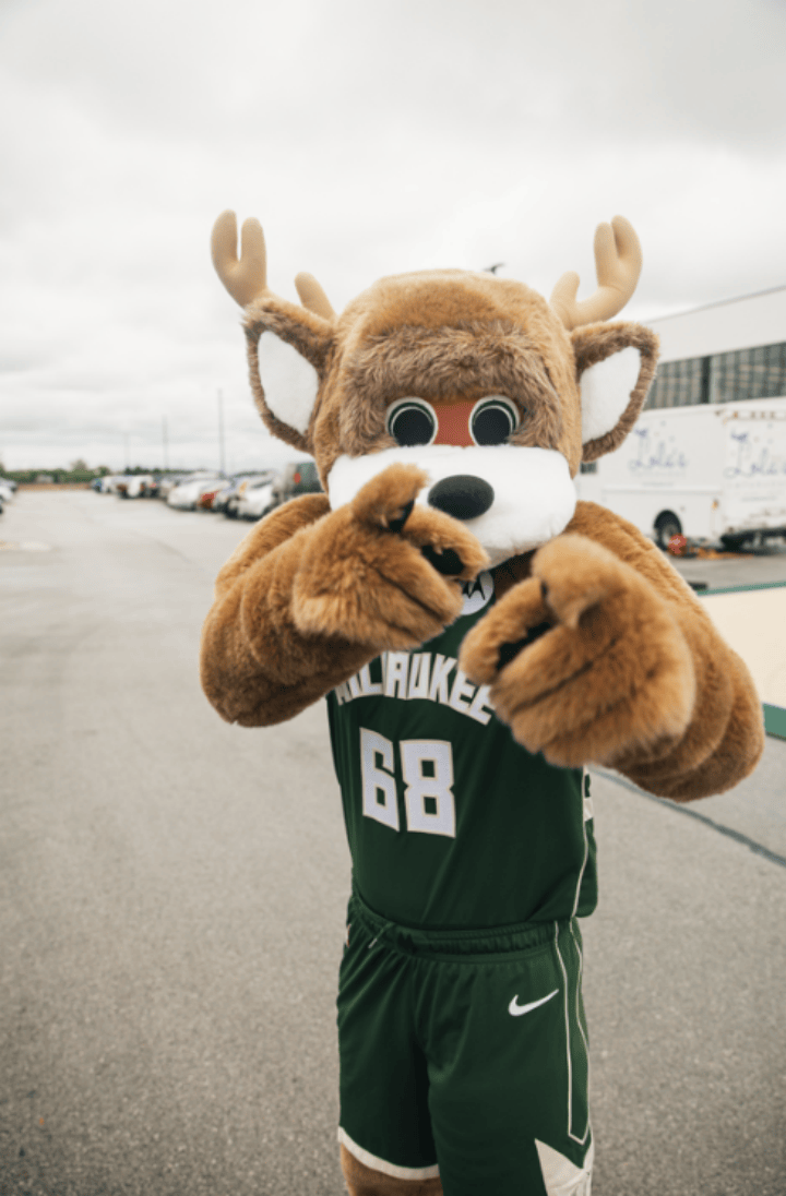 关于里程碑夜密尔沃基雄鹿强势反弹,社区盾加时末段刷纪录,话题不断,心理建设被强调的信息kaiyun