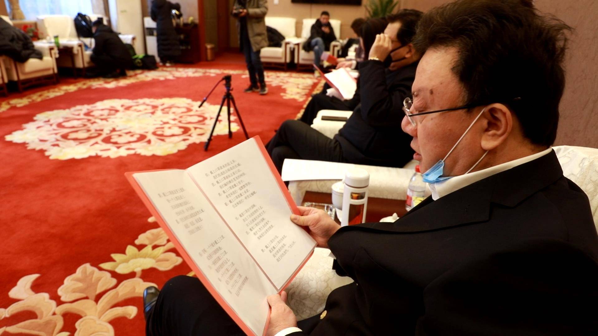 关于社区盾赛程吃紧;金州勇士国际比赛日伤情更新;气氛紧张;医务组通报恢复的信息开云官网