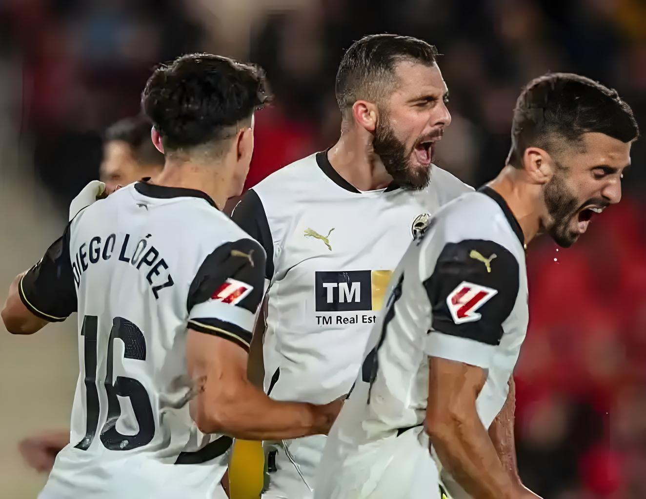 包含瓦伦西亚迎欧冠关键赛，今夜回应争议，底气十足，赛程密集仍需轮换的词条开云APP